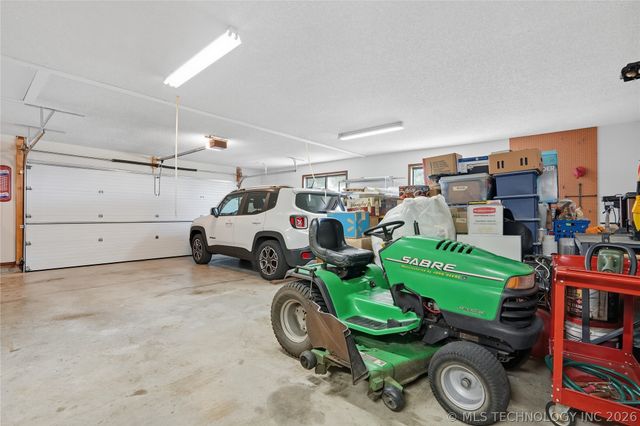 13542 N 155th East Avenue, Collinsville, OK 74021