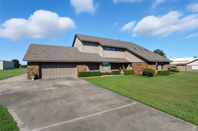 13542 N 155th East Avenue, Collinsville, OK 74021