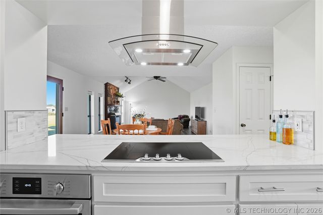 13542 N 155th East Avenue, Collinsville, OK 74021