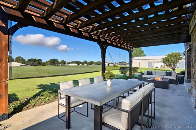 13542 N 155th East Avenue, Collinsville, OK 74021