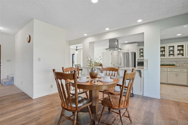 13542 N 155th East Avenue, Collinsville, OK 74021