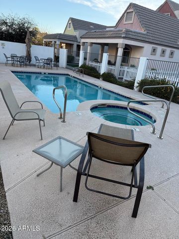 2863 E Pinchot Avenue, Phoenix, AZ 85016