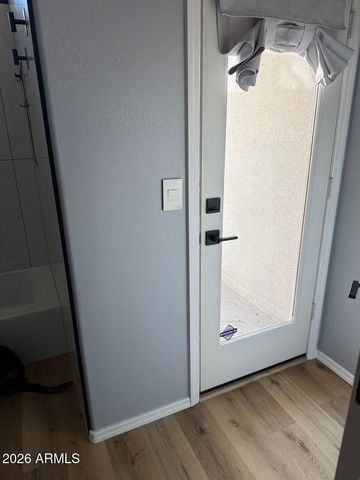 2863 E Pinchot Avenue, Phoenix, AZ 85016