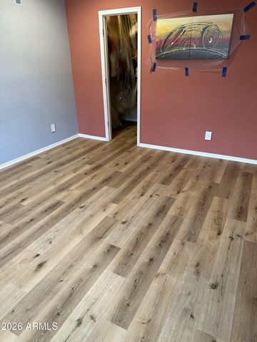 2863 E Pinchot Avenue, Phoenix, AZ 85016