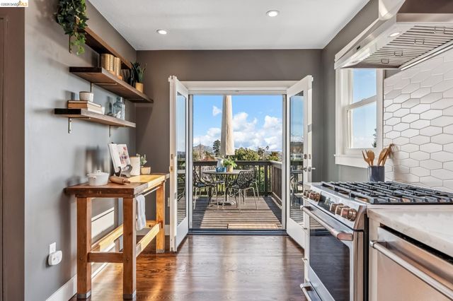 2832 Monticello Ave, Oakland, CA 94619