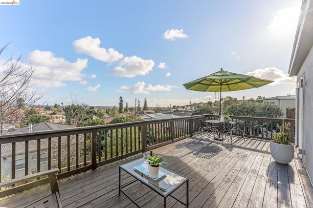 2832 Monticello Ave, Oakland, CA 94619