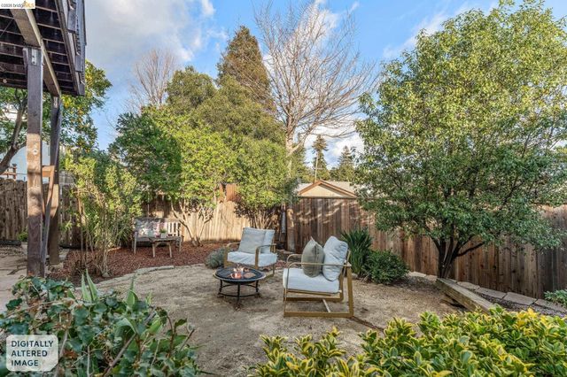 2832 Monticello Ave, Oakland, CA 94619