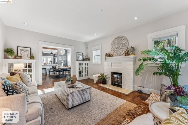 2832 Monticello Ave, Oakland, CA 94619