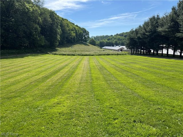 10199 Malibu Road NE, Minerva, OH 44657