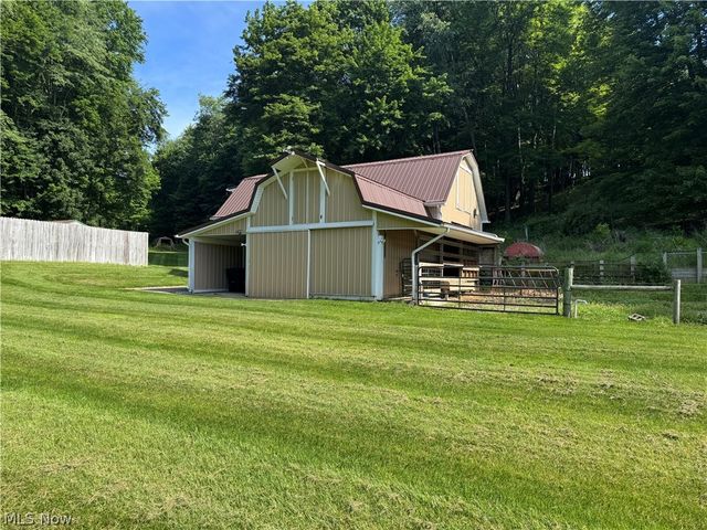 10199 Malibu Road NE, Minerva, OH 44657