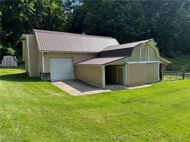 10199 Malibu Road NE, Minerva, OH 44657