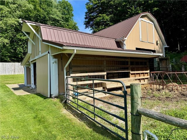 10199 Malibu Road NE, Minerva, OH 44657