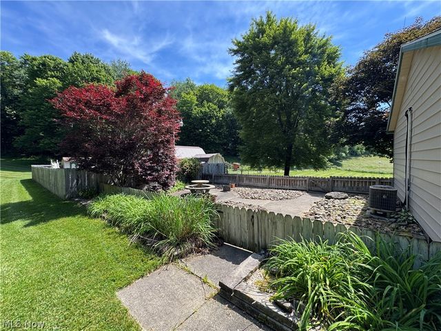 10199 Malibu Road NE, Minerva, OH 44657
