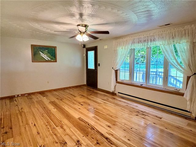 10199 Malibu Road NE, Minerva, OH 44657