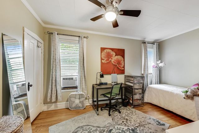 2646 Ewing Avenue 2, Evanston, IL 60201