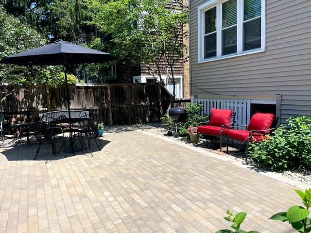 2646 Ewing Avenue 2, Evanston, IL 60201