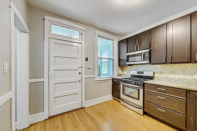 2646 Ewing Avenue 2, Evanston, IL 60201