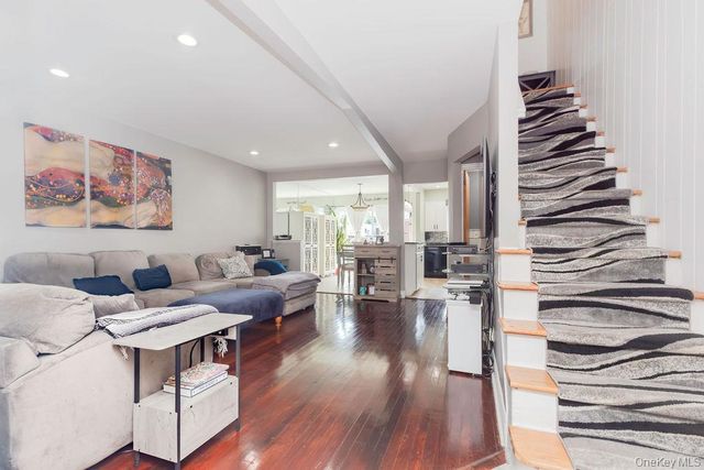 1915 Fowler Avenue, Bronx, NY 10462