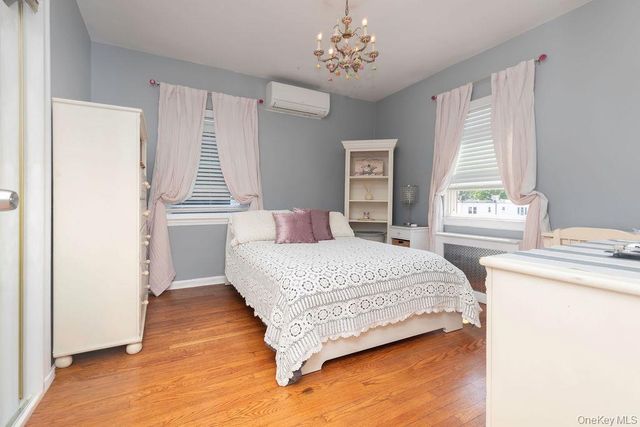 1915 Fowler Avenue, Bronx, NY 10462