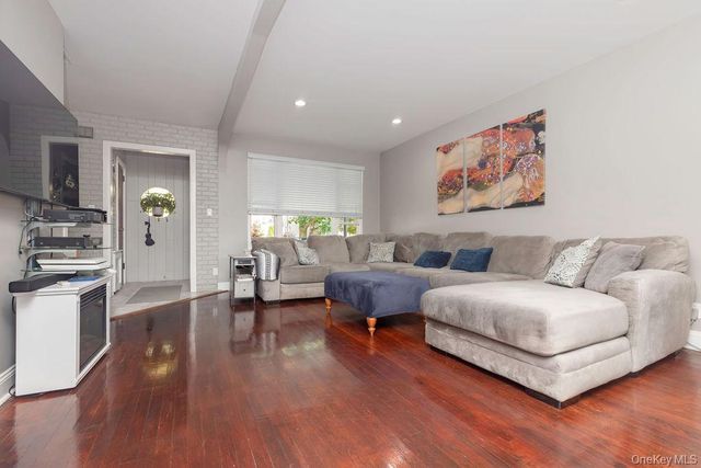1915 Fowler Avenue, Bronx, NY 10462