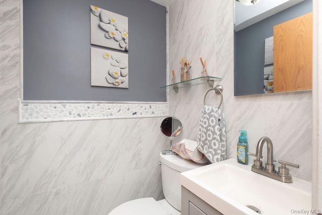 1915 Fowler Avenue, Bronx, NY 10462