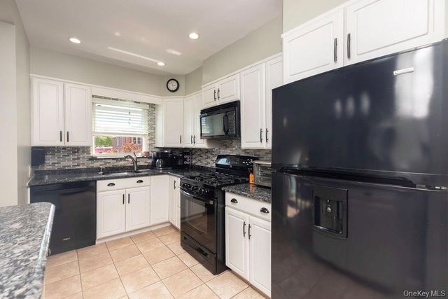 1915 Fowler Avenue, Bronx, NY 10462