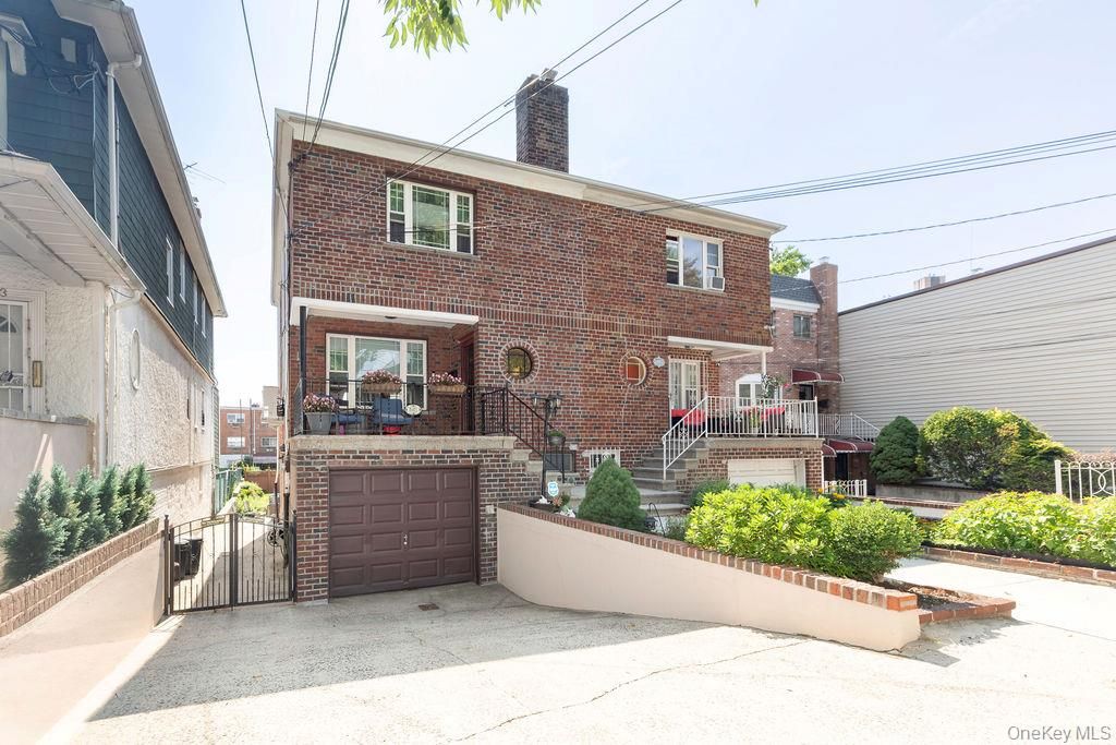 1915 Fowler Avenue, Bronx, NY 10462