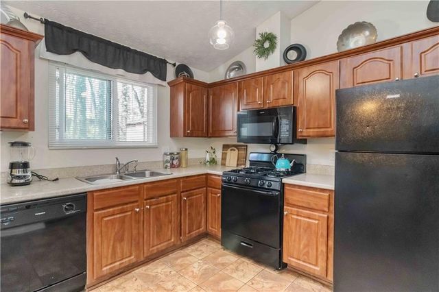 811 Longfellow Court, Stone Mountain, GA 30088