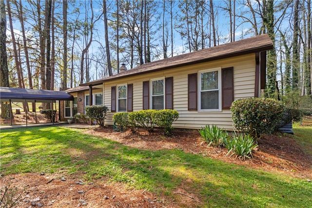811 Longfellow Court, Stone Mountain, GA 30088