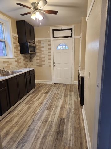 8841 S Blackstone Avenue 2, Chicago, IL 60619