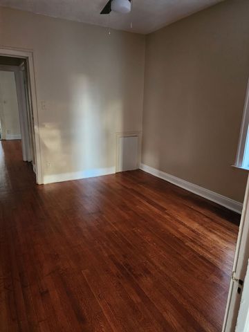 8841 S Blackstone Avenue 2, Chicago, IL 60619