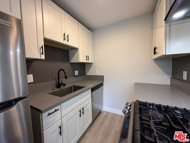 2650 S Barrington Avenue 4, Los Angeles, CA 90064