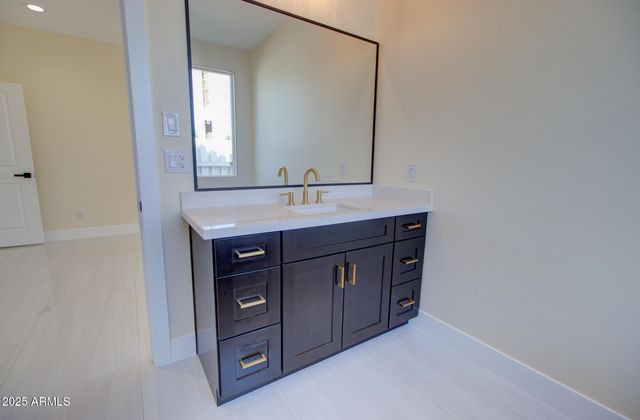 461 W Lindbergh Avenue, Coolidge, AZ 85128