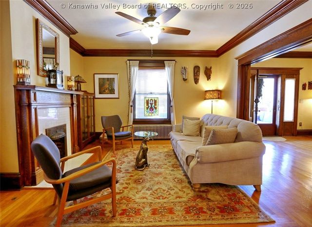 1580 Quarrier Street, Charleston, WV 25311