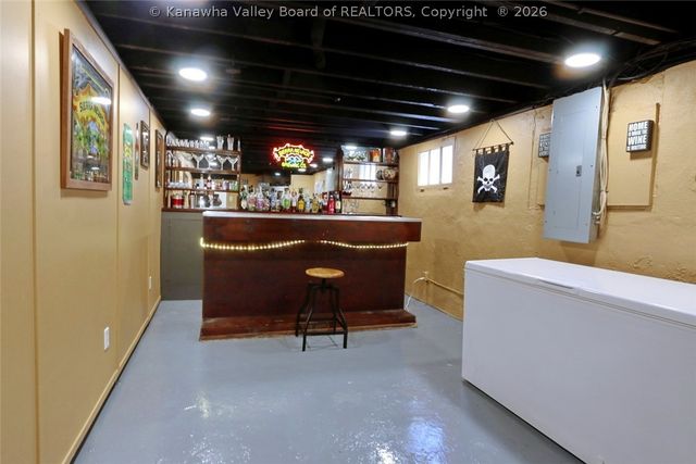 1580 Quarrier Street, Charleston, WV 25311