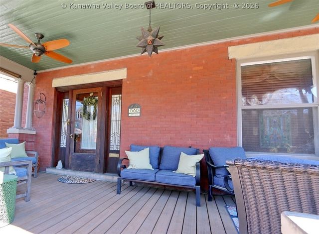 1580 Quarrier Street, Charleston, WV 25311