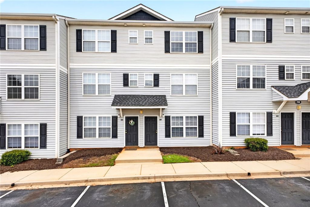 206F Campus Drive, Central, SC 29630
