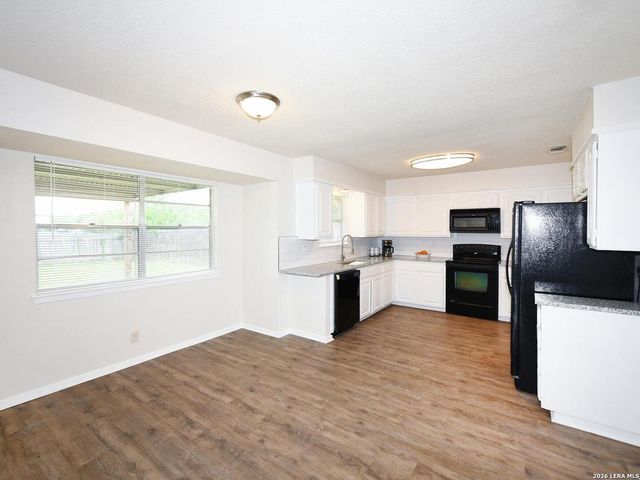 6907 Sunlight, Leon Valley, TX 78238