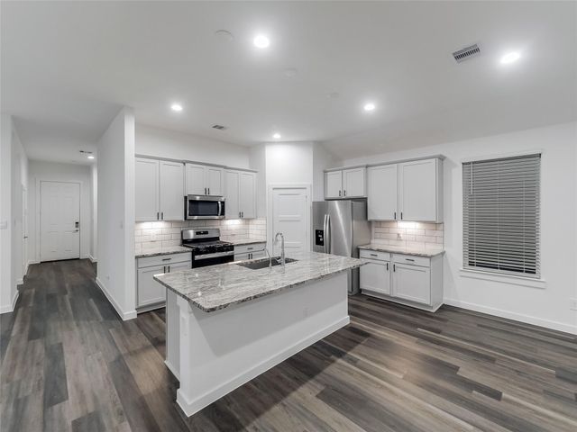 387 Westlake Terrace Drive, Conroe, TX 77304