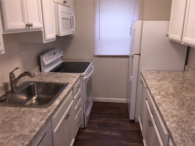 30 Cedar Blvd, Mt Lebanon, PA 15228