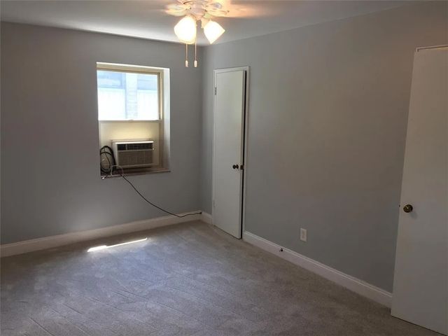 30 Cedar Blvd, Mt Lebanon, PA 15228