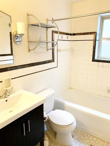 30 Cedar Blvd, Mt Lebanon, PA 15228