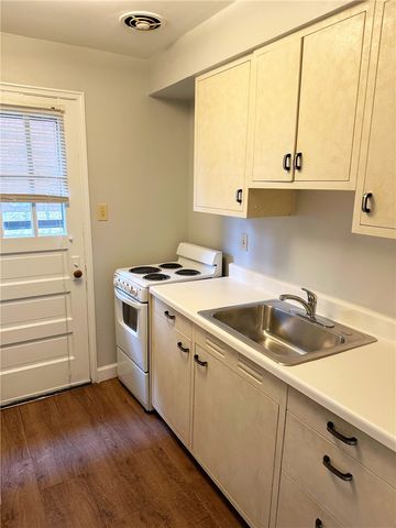 30 Cedar Blvd, Mt Lebanon, PA 15228