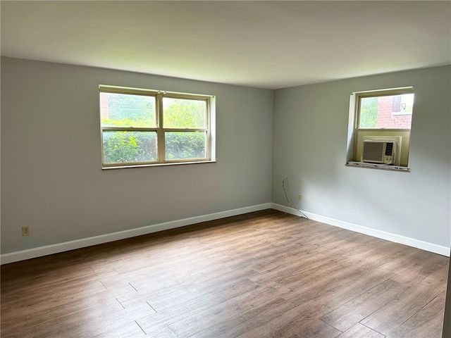 30 Cedar Blvd, Mt Lebanon, PA 15228