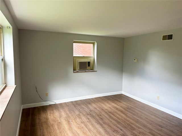 30 Cedar Blvd, Mt Lebanon, PA 15228