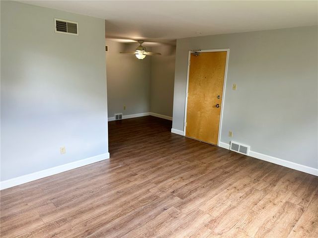 30 Cedar Blvd, Mt Lebanon, PA 15228