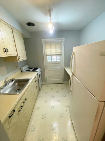 30 Cedar Blvd, Mt Lebanon, PA 15228