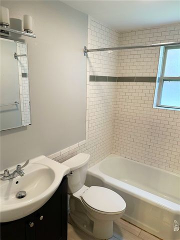 30 Cedar Blvd, Mt Lebanon, PA 15228