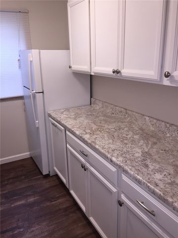 30 Cedar Blvd, Mt Lebanon, PA 15228