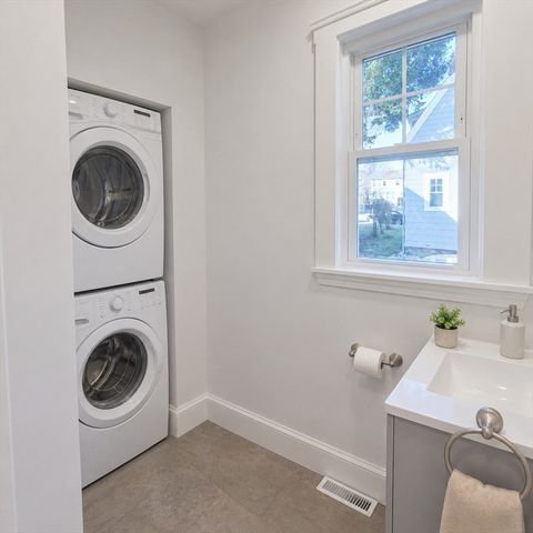 40 Grant Place, Waltham, MA 02451